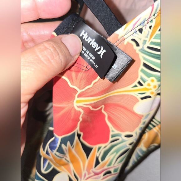 Hurley Floral Print Multicolor One-Piece Swimsuit Size Medium - Picture 6 of 12